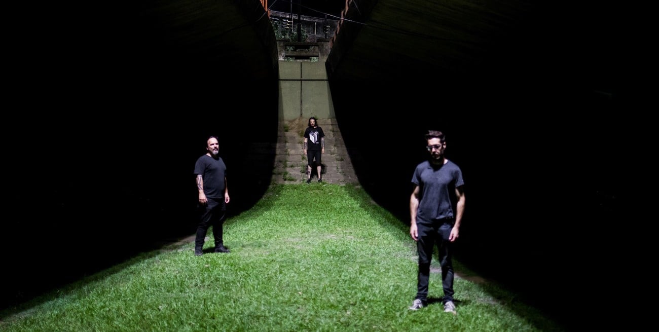 Guazú presenta "A.T.H. en Ubajay"