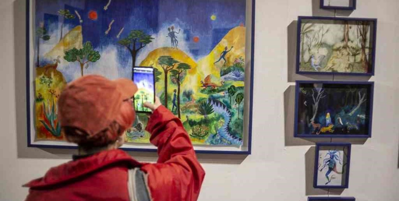 Unas 10 mil personas visitaron la MicroFeria de Arte Rosario 2022