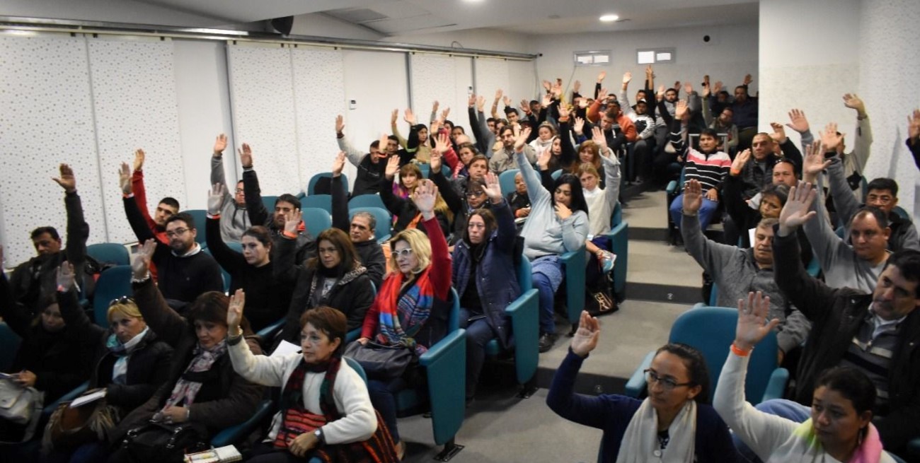 ASOEM determinó un paro por incumplimiento en la provisión de uniformes en Santa Fe