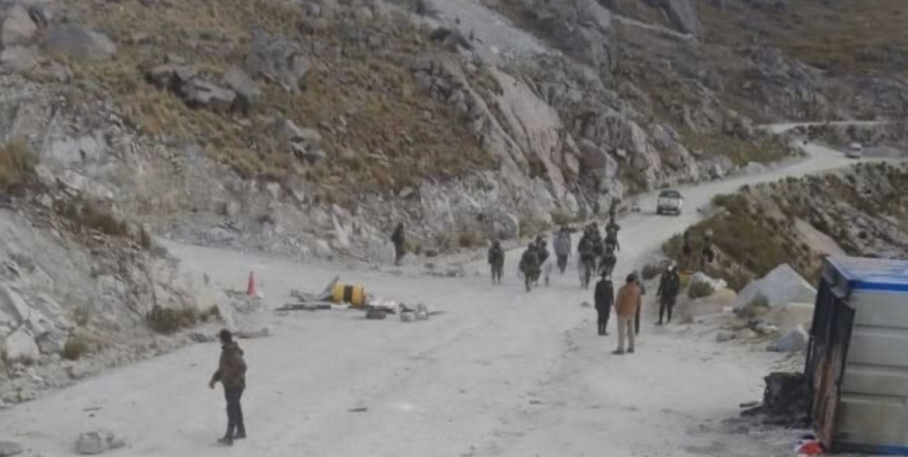 Al menos 14 muertos en un enfrentamiento entre mineros artesanales en Perú