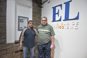 Gustavo y Néstor Toledo. El "León" (Néstor) jugó mucho más y fue un "5" que se recuerda en Colón. Gustavo tuvo apenas un puñado de oportunidades en Unión, allá por principios de la década del '90. Crédito: Manuel Fabatía.