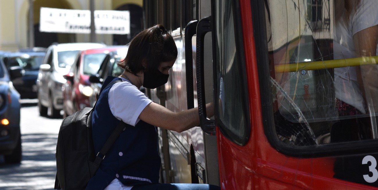 Aumenta el colectivo en Santa Fe: ¿Cuánto cuesta en las principales ciudades del país?
