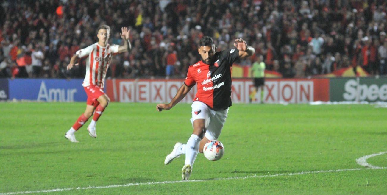 Colón dio a conocer la lista de concentrados para el derby de este domingo