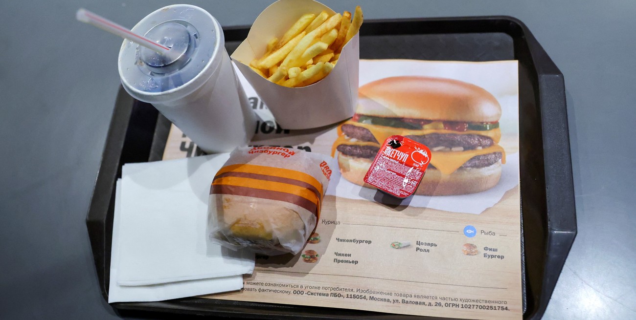 Rusia inauguró en Moscú “Vkusno i Tochka” para reemplazar a McDonald's