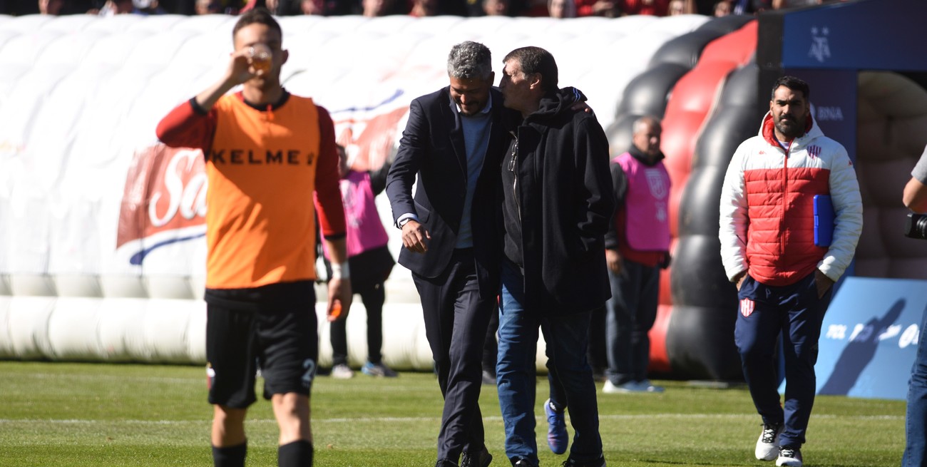 Munúa le ganó a Falcioni