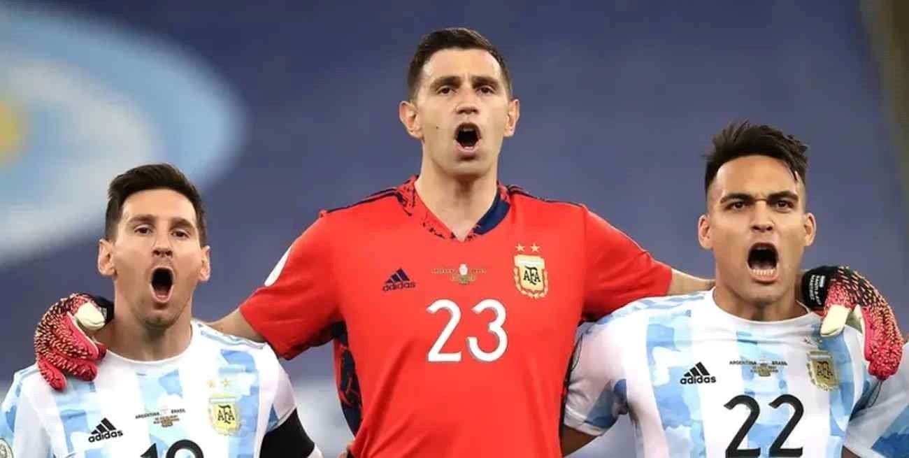 "Dibu" Martínez fue distinguido como "Deportista insigne" en Mar del Plata