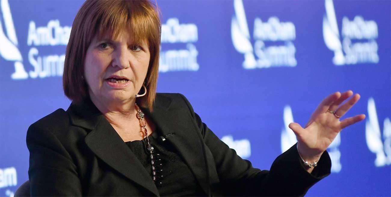 Bullrich vincula el misterioso avión con el "alineamiento" del gobierno con Venezuela e Irán