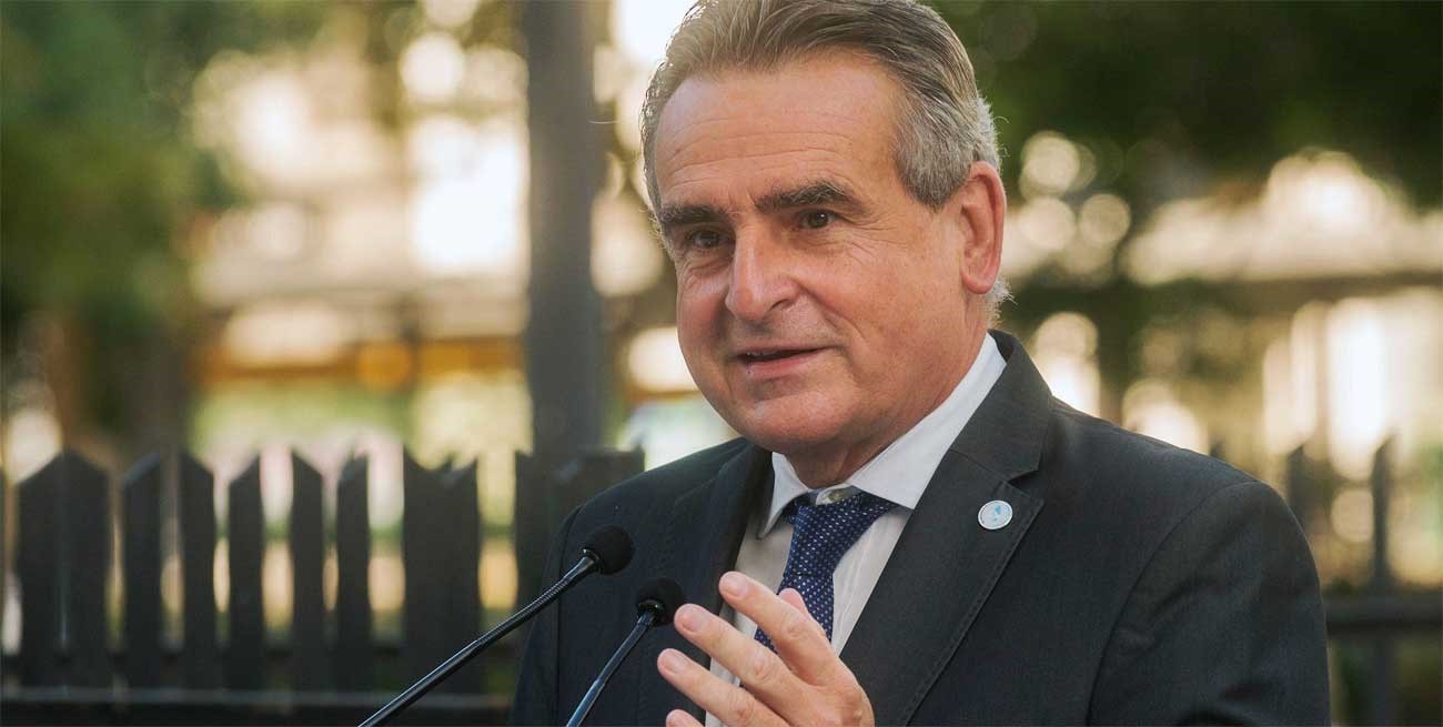 La teoría de Agustín Rossi sobre el avión venezolano: los iraníes serían instructores de vuelo