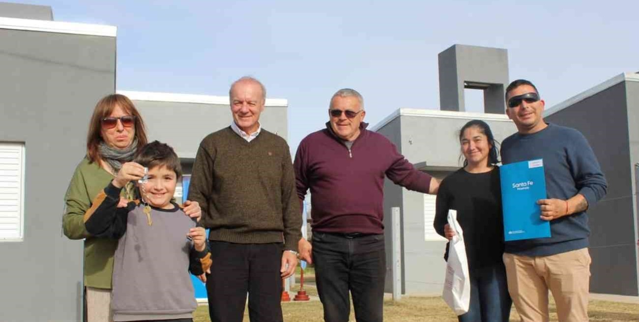 Entregaron 18 viviendas en María Susana