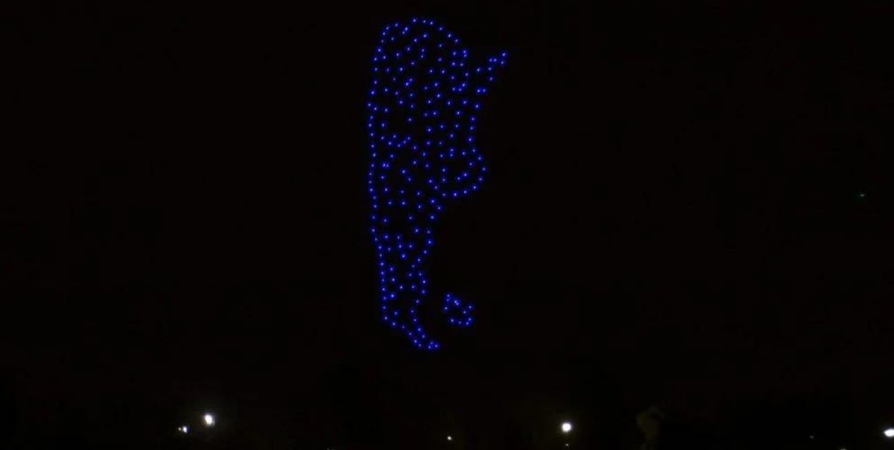 Video: así fue el primer show coreográfico con drones en Argentina