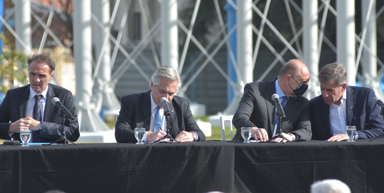 El presidente encabezó el inicio de obras en la planta potabilizadora