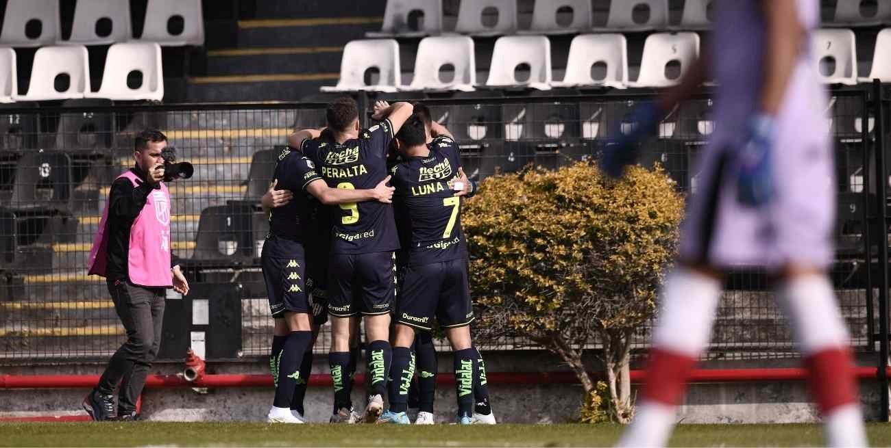 Barracas Central descontó, pero Unión terminó ganando en Floresta