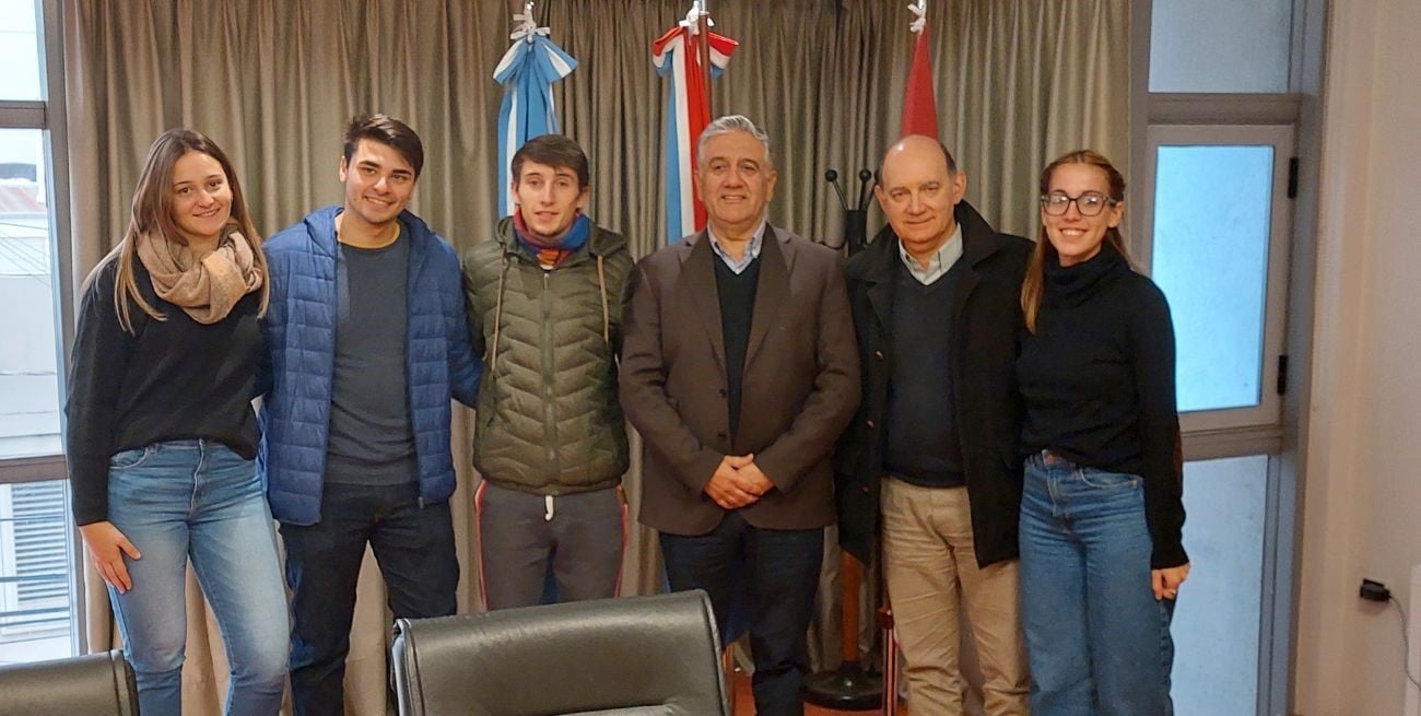 La Cámara Argentina de la Construcción entregó becas a alumnos de la UTN