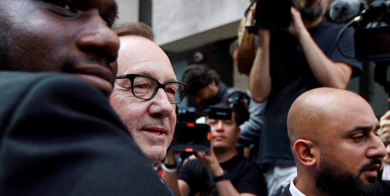 Acusado de agresiones sexuales, Kevin Spacey quedó en libertad bajo fianza