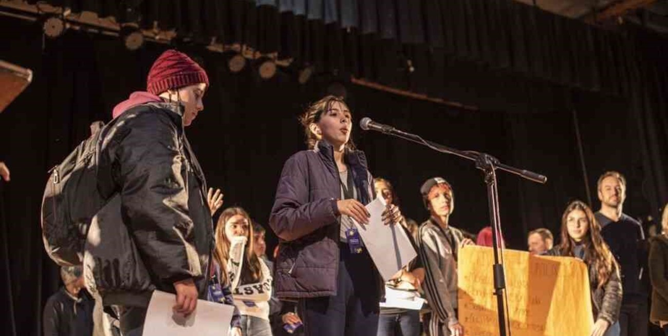 En San Lorenzo, los jóvenes dieron su mirada de la realidad y presentaron propuestas