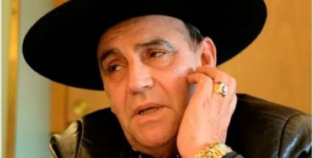 El "descargo" del Chaqueño Palavecino después de que lo bajaran del escenario por azotar un micrófono