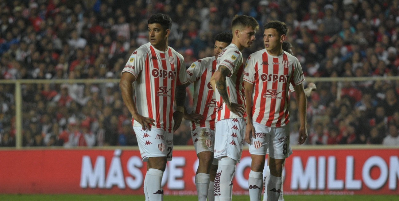 Unión se encontró con un River encendido y perdió por goleada