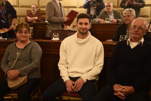Alario en el homenaje en el Senado. Foto Luis Cetraro