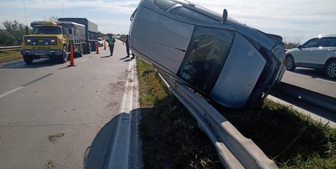 Impresionante siniestro vial en Avda. Circunvalación Oeste