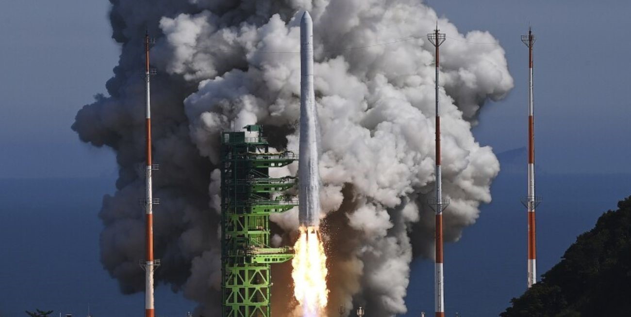Corea del Sur lanzó con éxito su cohete espacial “Nuri”