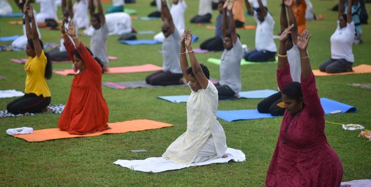Día Internacional del Yoga: extremistas atacaron una ceremonia en Maldivas por considerarla "antiislámica" 
