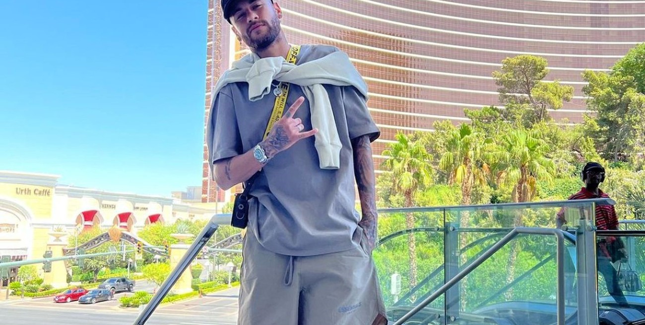 "Solo un susto": el descargo de Neymar tras el aterrizaje de emergencia de su avión