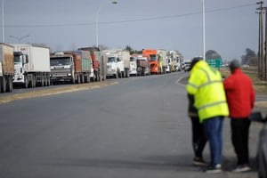 El tránsito con carga del sector productivo, el principal concurrente en la A012. Marcelo Manera.