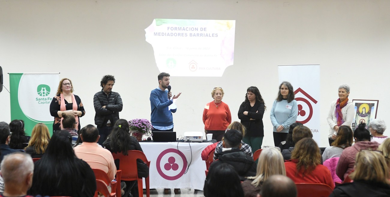 Capacitan a mediadores barriales para resolver los conflictos entre vecinos
