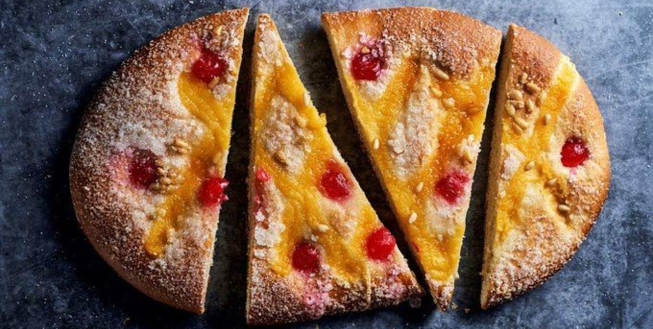 Cocas “de San Juan”: el postre típico europeo para la noche de las hogueras