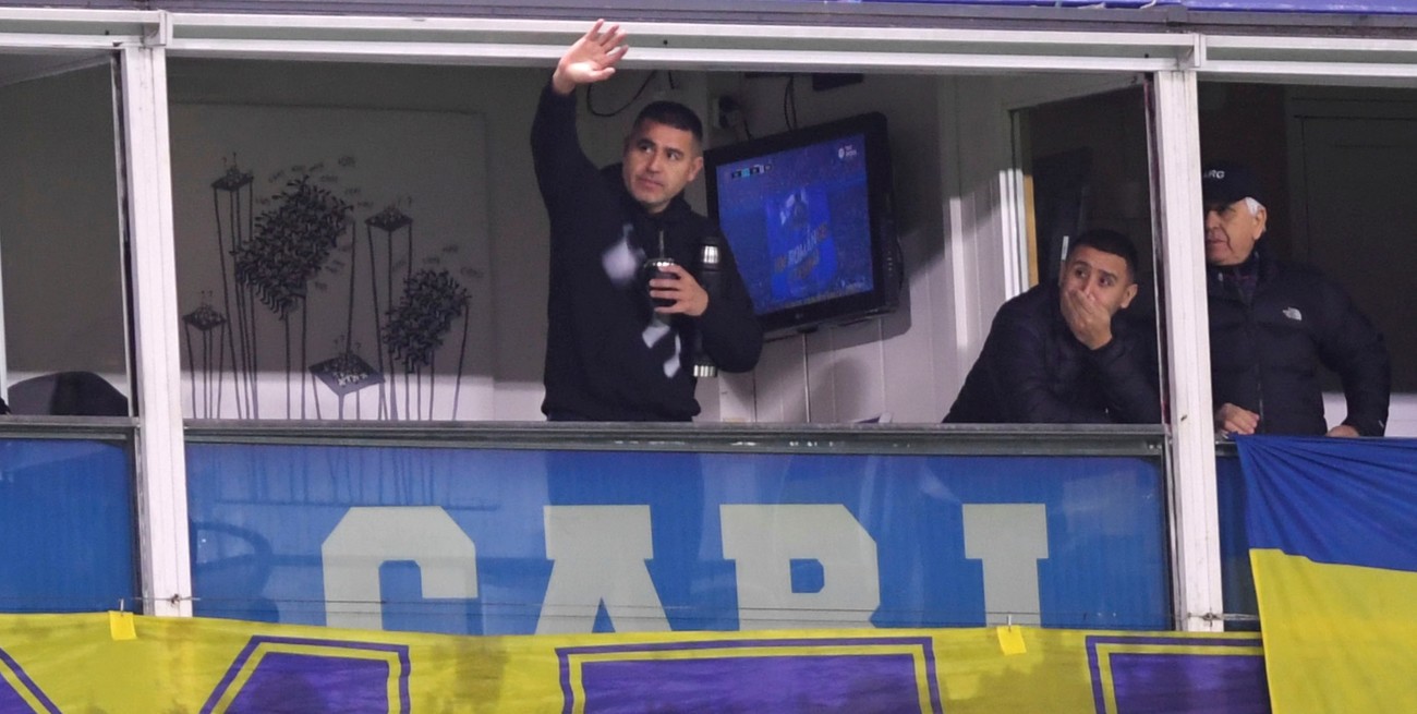 La Bombonera le cantó el feliz cumpleaños a Riquelme
