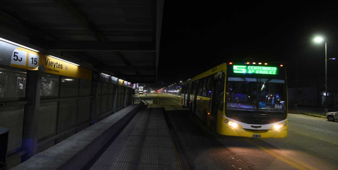 No habrá colectivos durante la noche del miércoles en la ciudad de Santa Fe