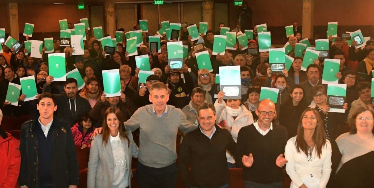 Se entregaron cerca de 500 títulos de propiedad en la ciudad de Santa Fe