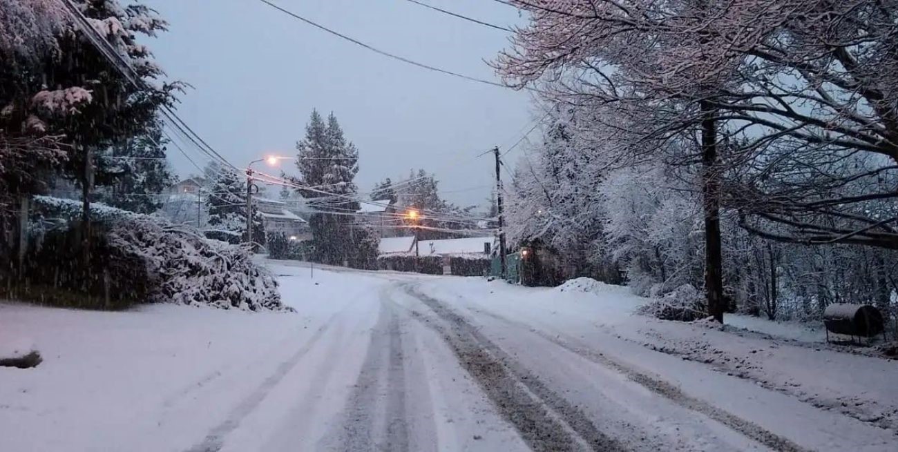 Alerta amarilla por nevadas y vientos en tres provincias