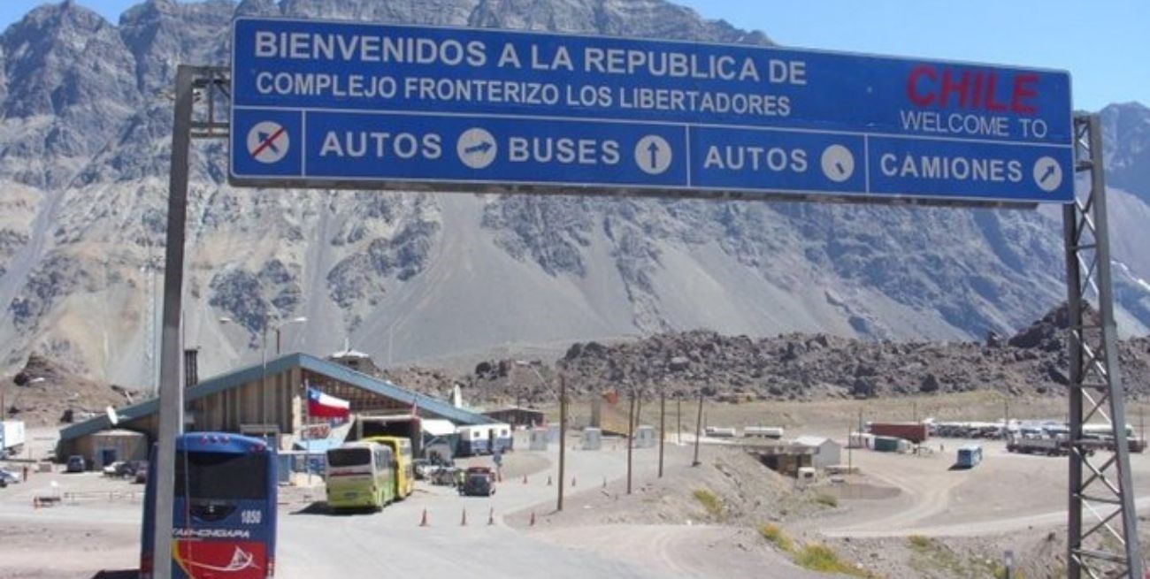 Cierran paso a Chile a partir de la noche del viernes por el ingreso de un temporal