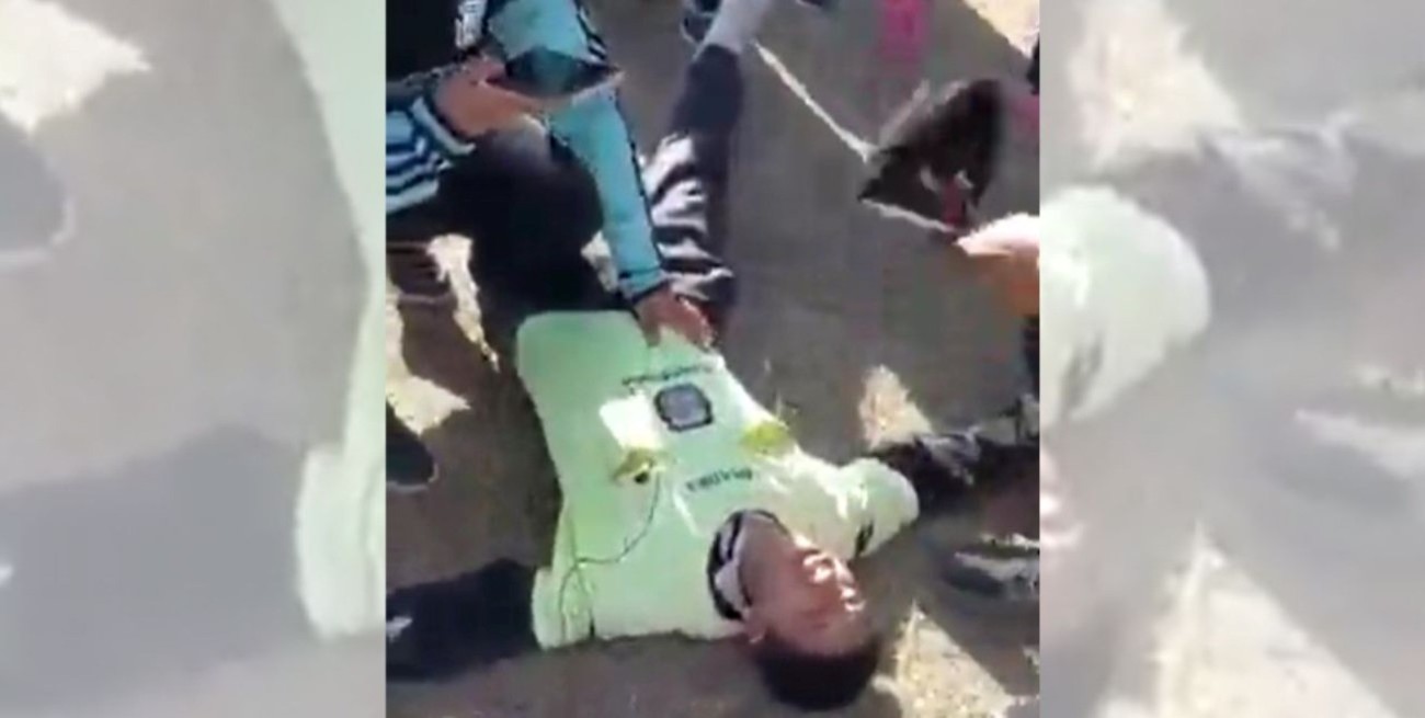 Video: brutal golpiza a una asistente arbitral en un partido de fútbol 