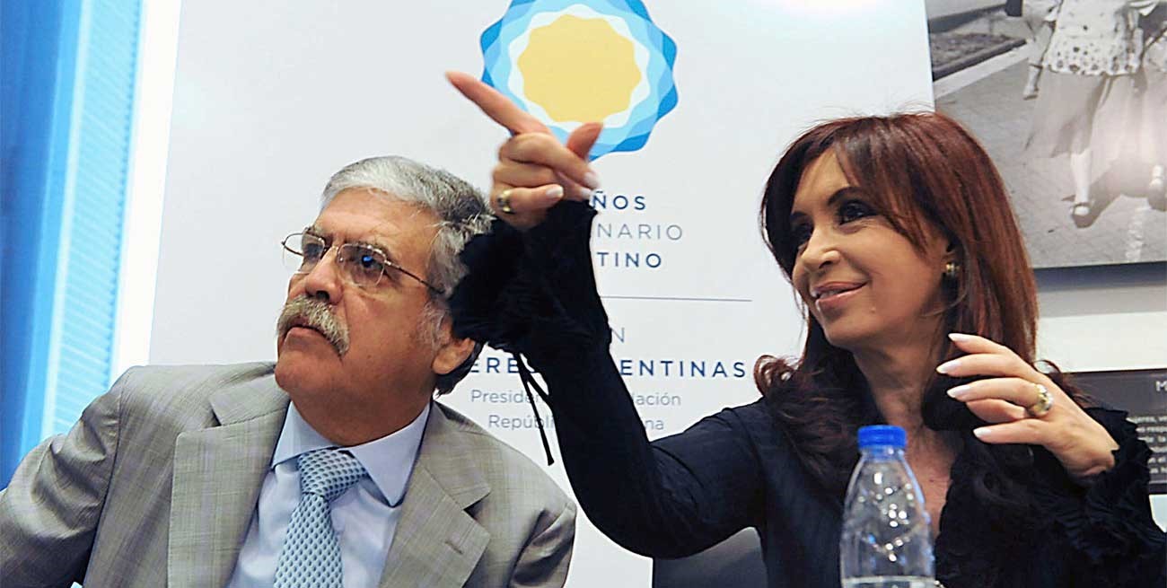 Fuego amigo: De Vido apuntó contra Cristina Kirchner por la crisis del gobierno
