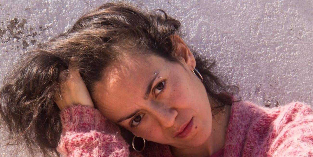 Escribir para aproximarse
más a la propia voz poética
