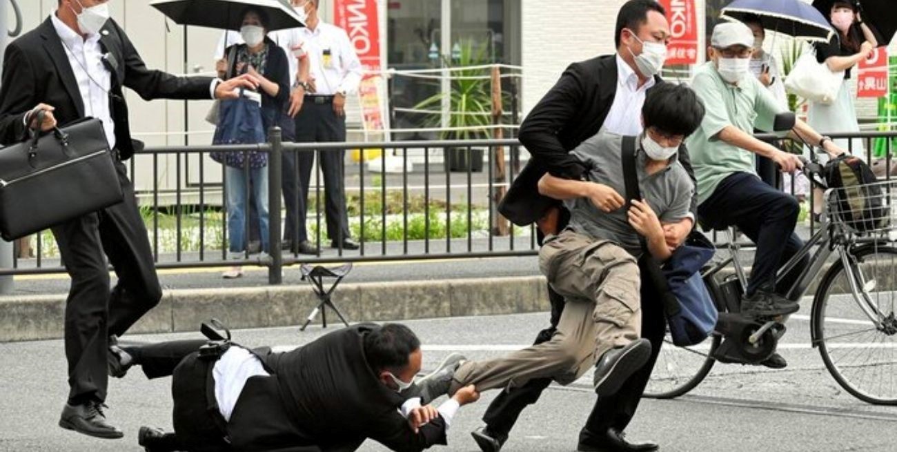 Quién es el hombre detenido por el asesinato del ex primer ministro japonés Shinzo Abe