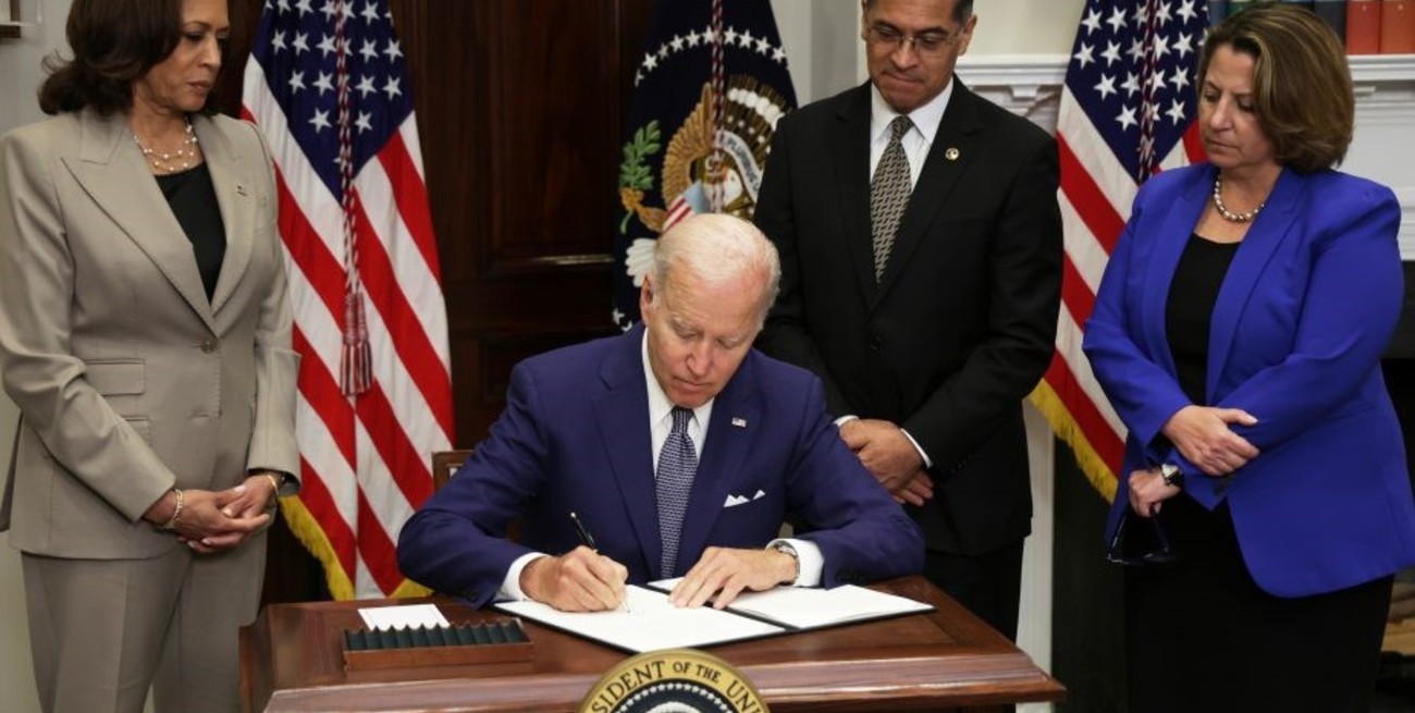 Estados Unidos: Biden firmó un decreto para garantizar el acceso al aborto