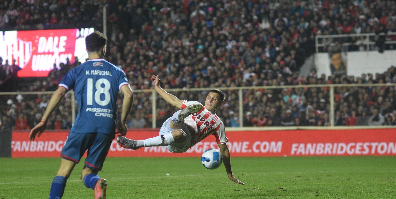 Unión fija el objetivo en el primer duelo ante Banfield