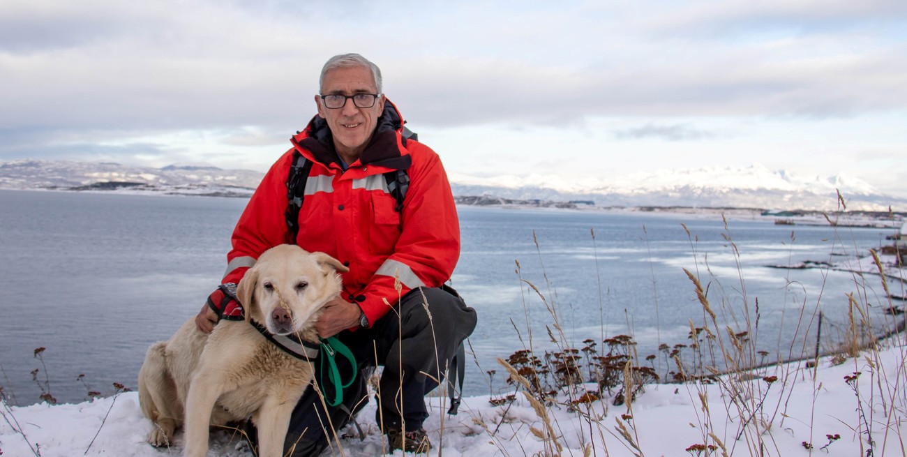 Un perro salvó a un esquiador que quedó bajo un metro y medio de nieve tras una avalancha en Ushuaia