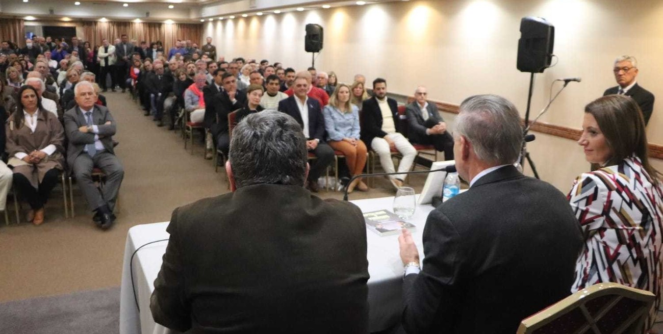 Encuentro se suma al armado opositor