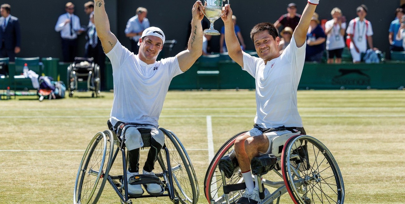 Gustavo Fernández ganó el trofeo de dobles de Wimbledon