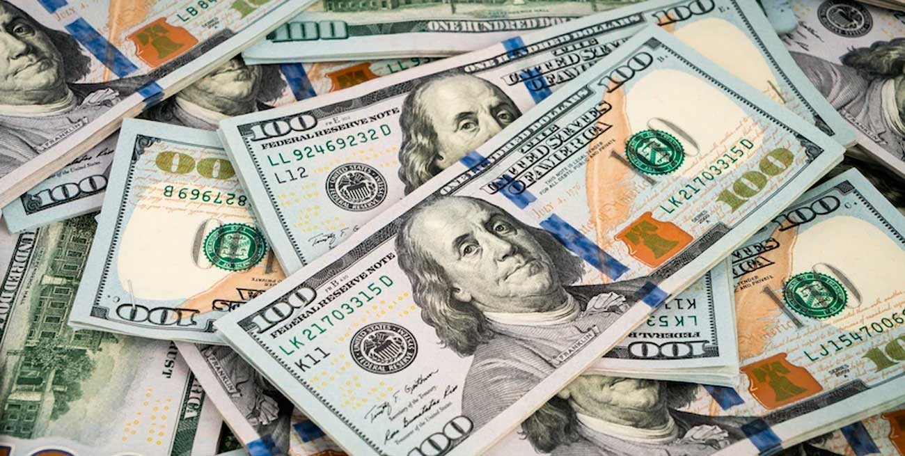 Tras los anuncios de Batakis, caen el dólar blue y los financieros