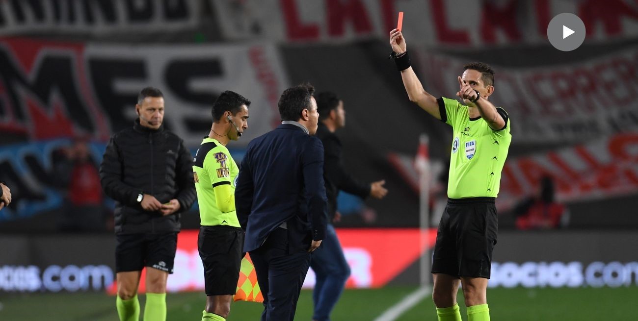 Gallardo le gritó: “Tené los huevos para echarme”, y Lamolina lo expulsó