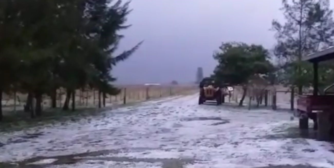 Cayó una fuerte granizada en Calchaquí
