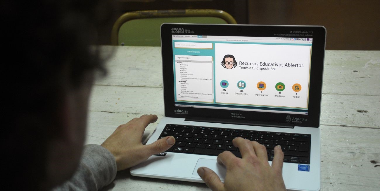 En la provincia de Santa Fe ya se entregaron 25 mil netbooks a estudiantes secundarios