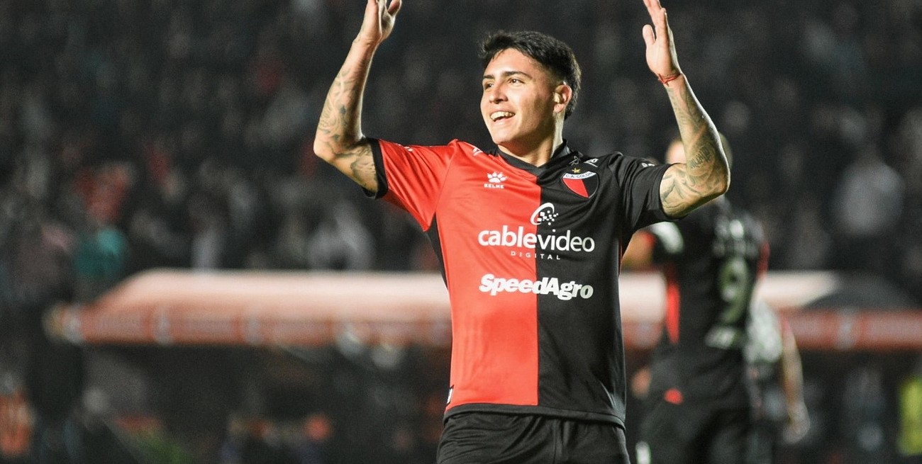 Felicidad absoluta: la reacción de los hinchas de Colón con la vuelta de Facundo Farías