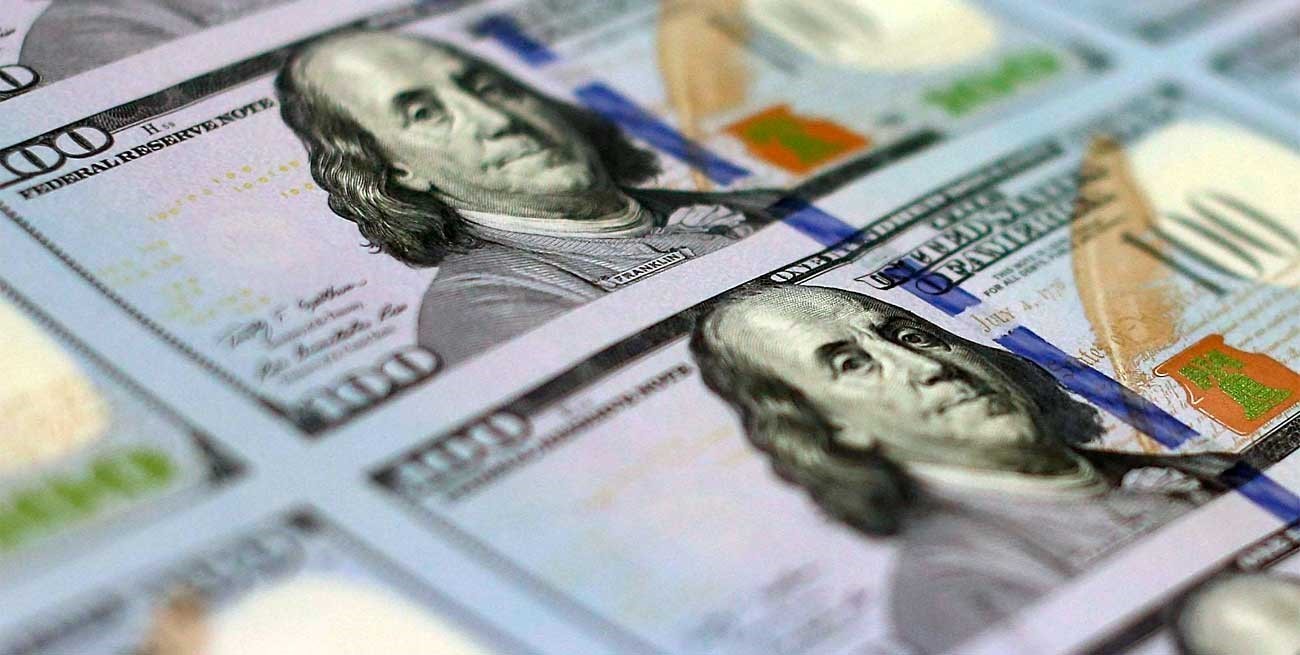 El dólar blue no retrocede y se vendía a $ 293