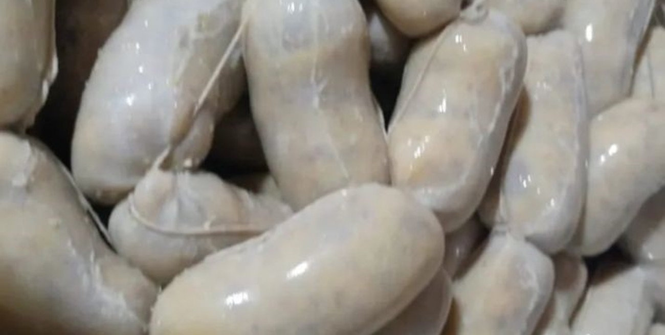 “Chorilenta”: los chorizos de polenta que reparten en los comedores de Rosario